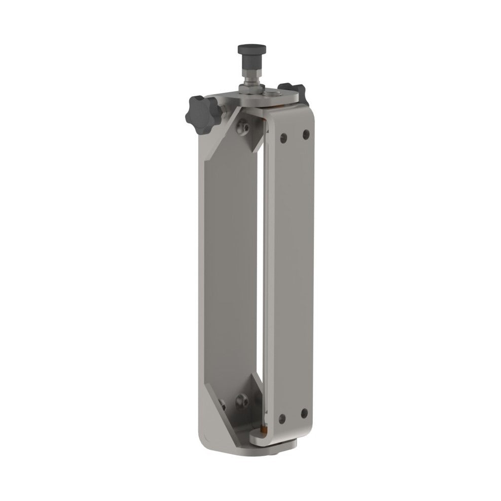 The swing unit (SU) designed to be mounted on material handling cranes or roll lifting equipment, allows for swinging a load into position. From the front, picture 2.