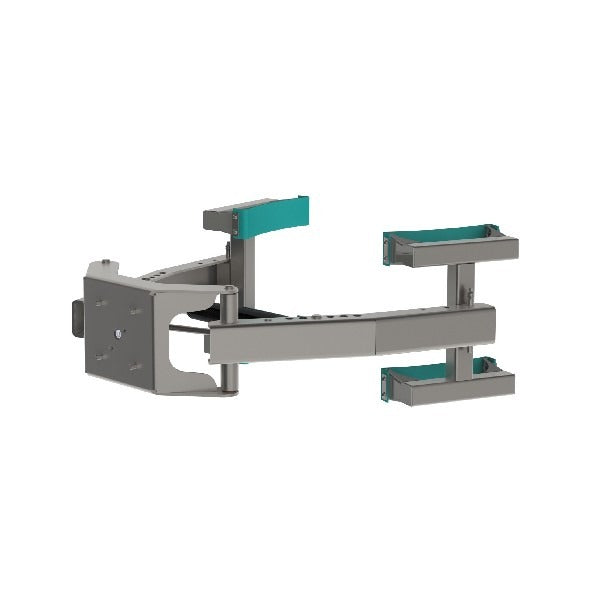 Combining the electric clamp (EC) with a rotation unit, allows the loads to not only be lifted but also turned. Ideal for e.g. the need for emptying containers (e.g. drums) or placing rolls on a mandrel. From the back, picture 1.