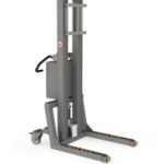 Powerful electric lifts for heavy material handling (500 kg).